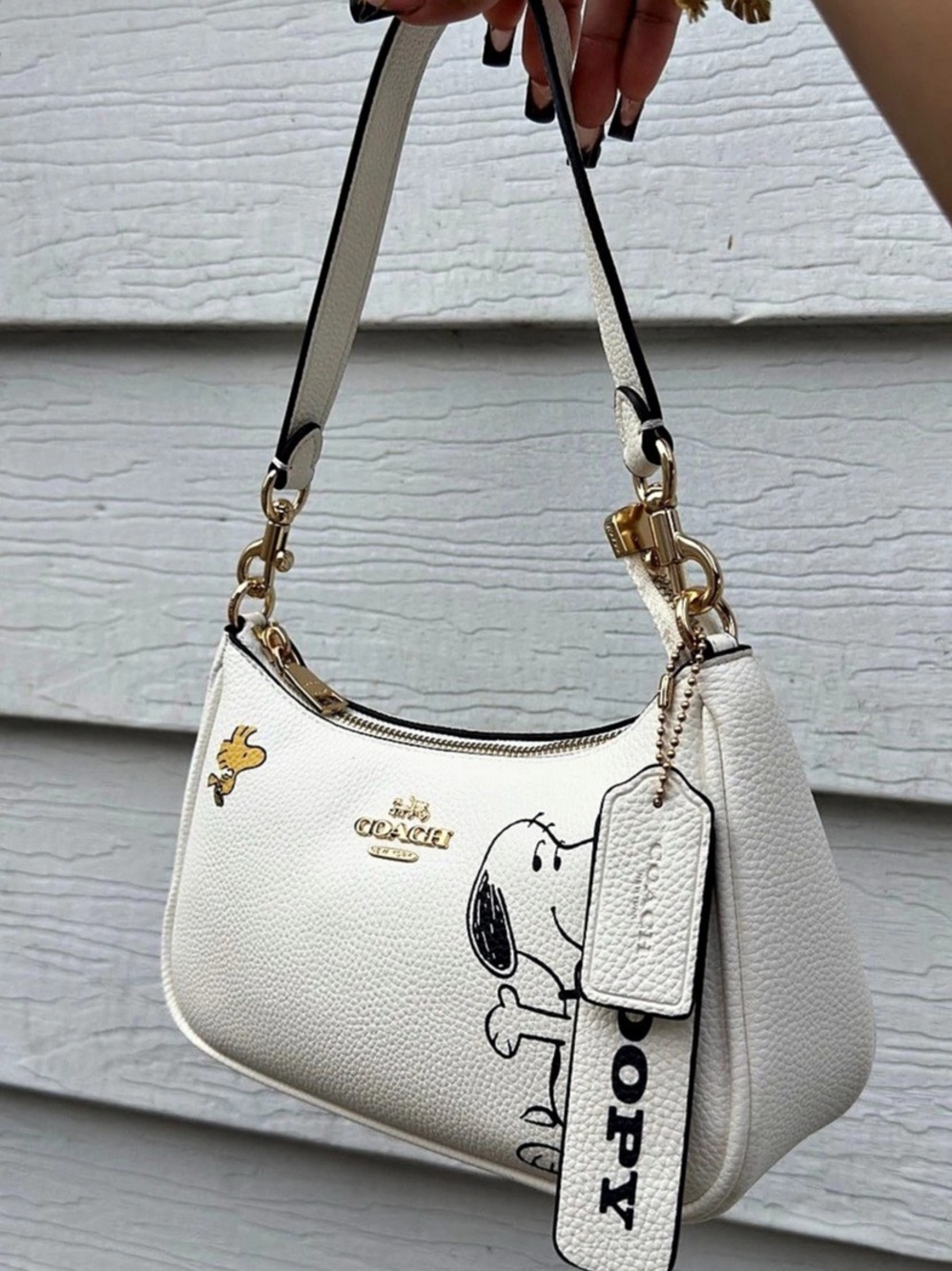Coach White Snoopy Teri Shoulder Bag NWOT - Picture 4 of 11
